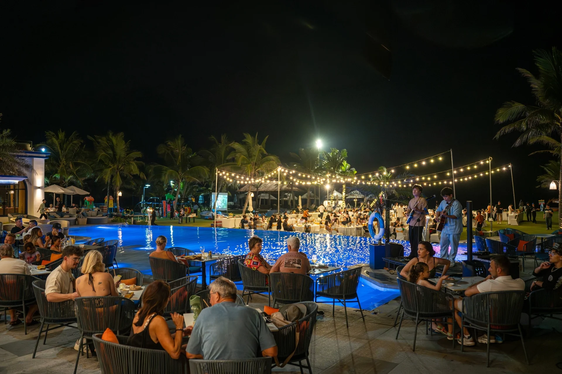 Royal Shore Beachclub thuộc Royal Capital Group chính thức ra mắt tại Hội An